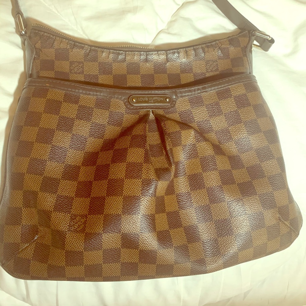 Louis Vuitton cross body purse